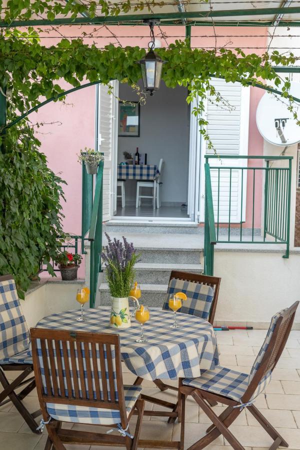 Apartment Top Terrace Подгора Екстер'єр фото